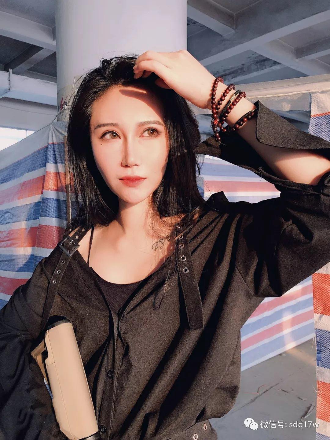 莱芜墨队小姐姐私照