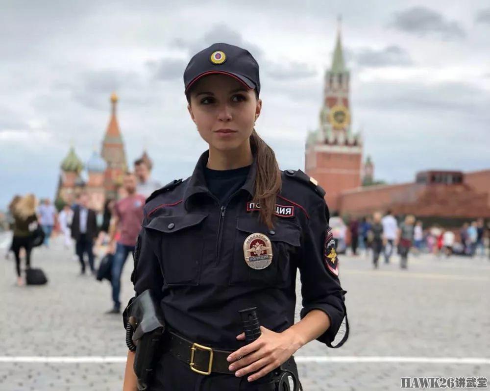 【周末MM例图】从小姑娘到警长 莫斯科骑警队的美女修炼之路