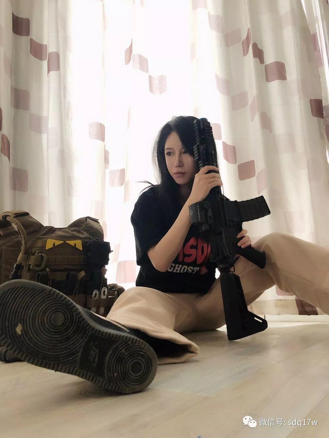 莱芜墨队小姐姐私照