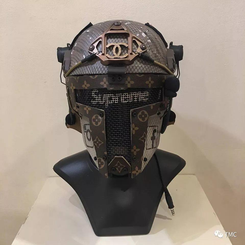 TMC x 靠边走艺术空间| 军事装备结合艺术展览——头盔篇 TMC x 靠边走艺术空间| 军事装备结合艺术展览——头盔篇
