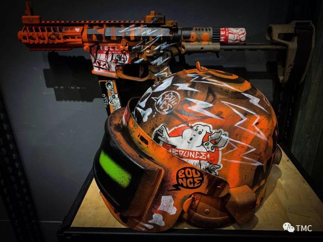TMC x 靠边走艺术空间| 军事装备结合艺术展览——头盔篇 TMC x 靠边走艺术空间| 军事装备结合艺术展览——头盔篇