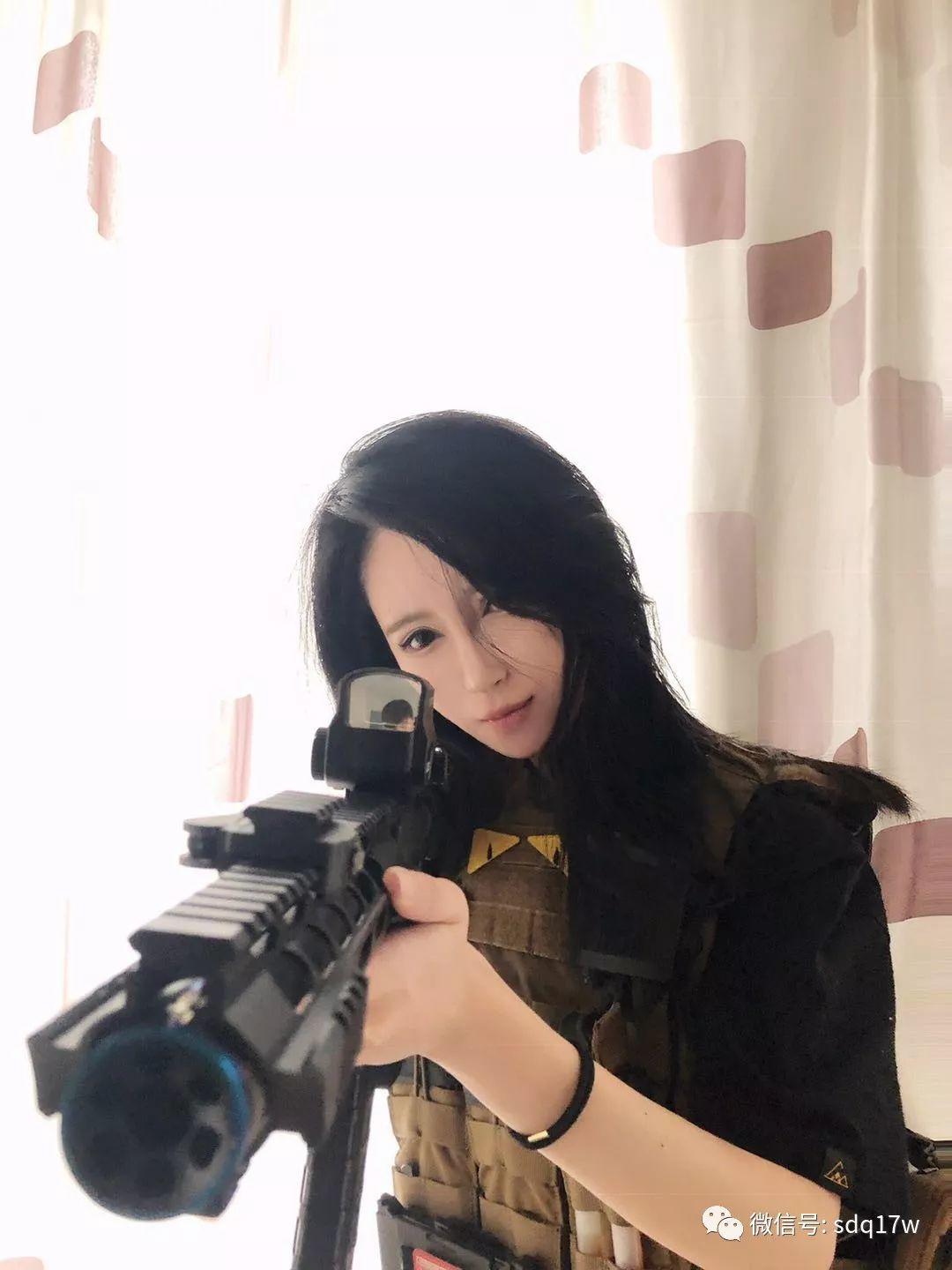 莱芜墨队小姐姐私照
