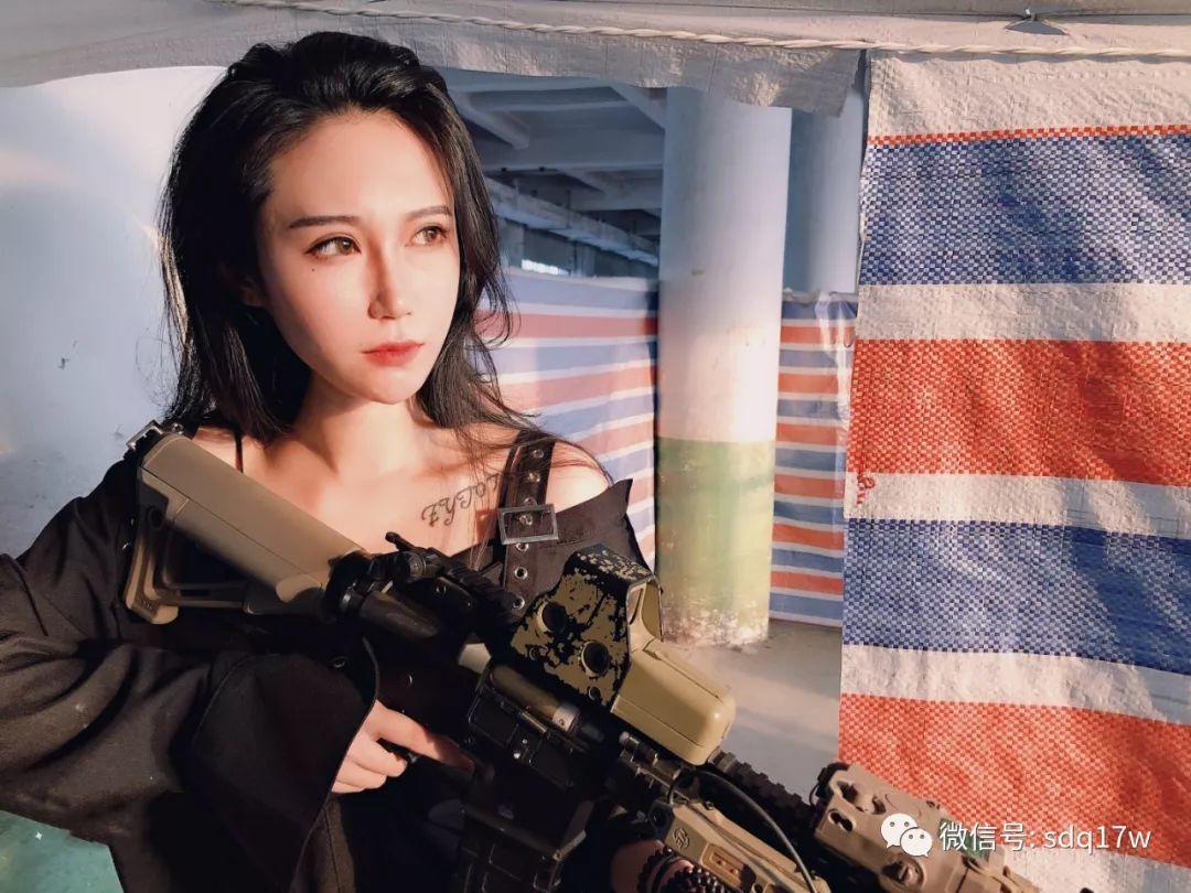 莱芜墨队小姐姐私照