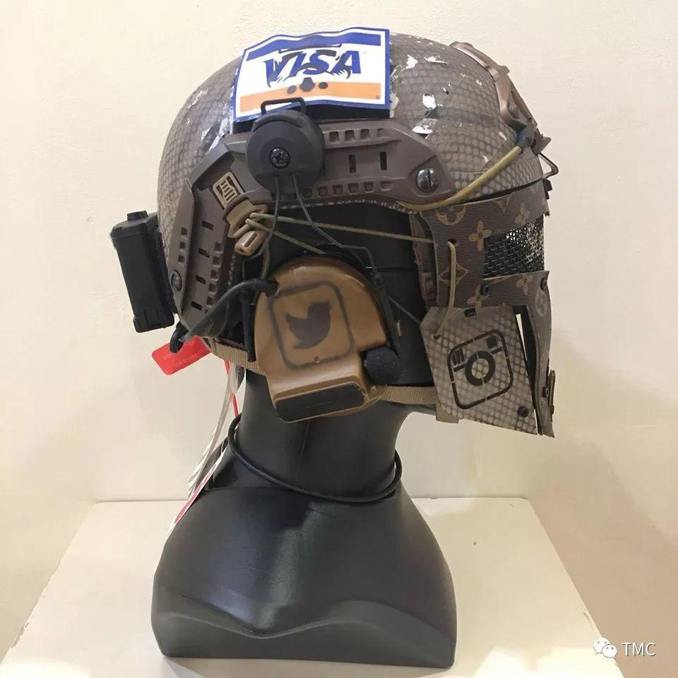 TMC x 靠边走艺术空间| 军事装备结合艺术展览——头盔篇 TMC x 靠边走艺术空间| 军事装备结合艺术展览——头盔篇