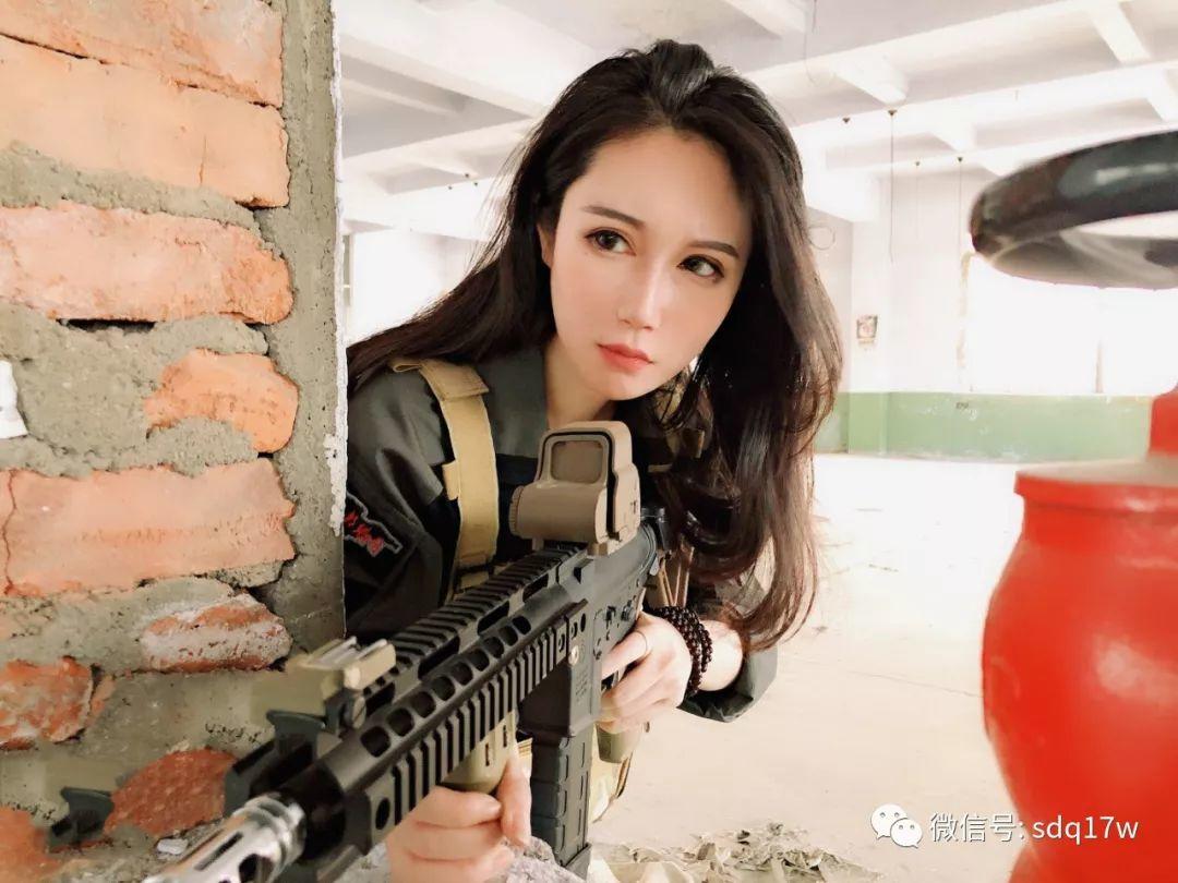莱芜墨队小姐姐私照
