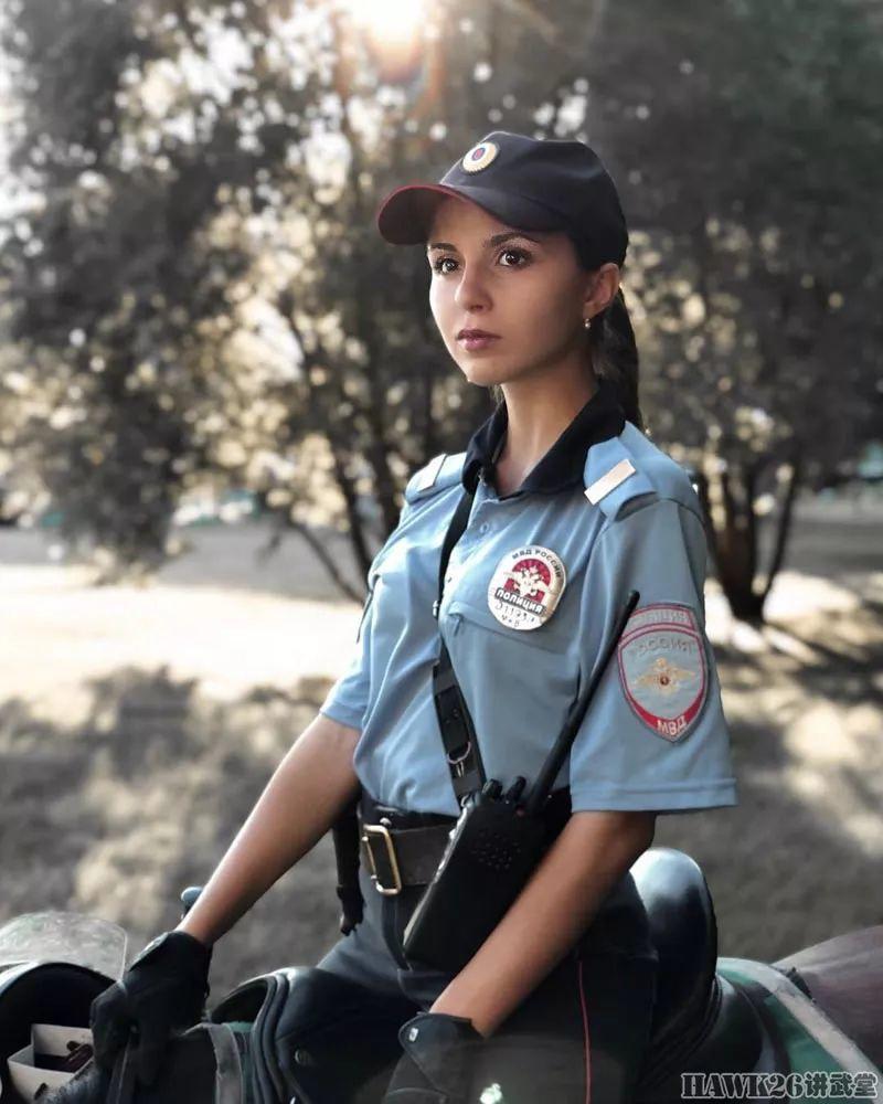 【周末MM例图】莫斯科骑警队史上警衔最高的美女 晒出幸福浪漫新婚照片