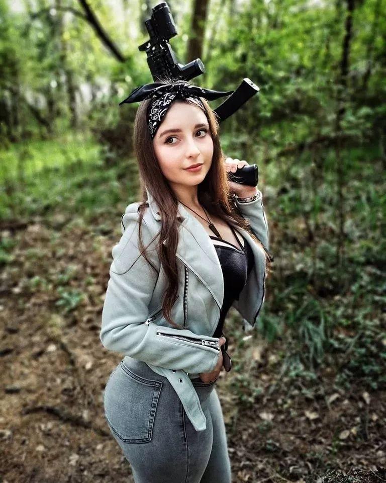 【周末MM例图】GUN and GIRLS, and Something 【周末MM例图】GUN and GIRLS, and Something