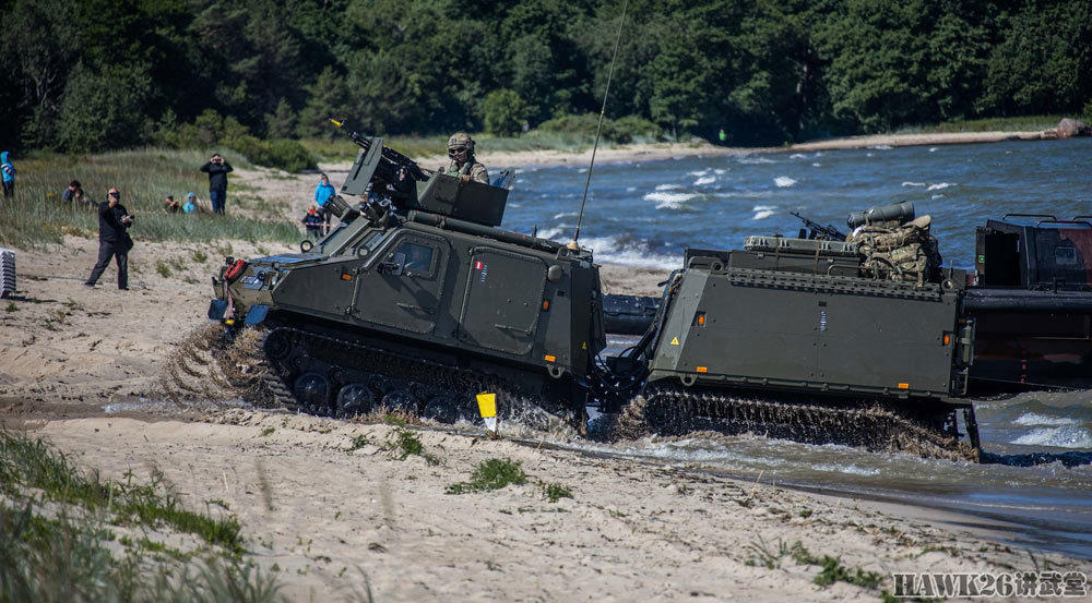 Bv.206全地形车成功抢得C位 英国海军陆战队在爱沙尼亚登陆