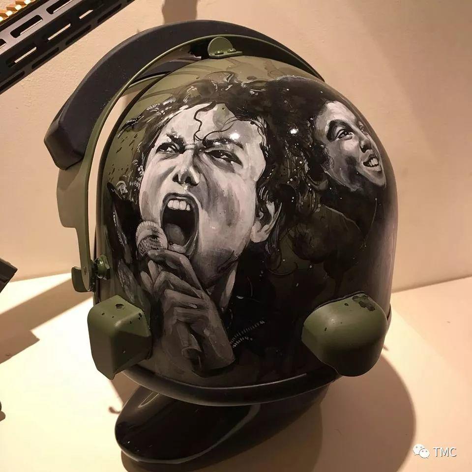 TMC x 靠边走艺术空间| 军事装备结合艺术展览——头盔篇 TMC x 靠边走艺术空间| 军事装备结合艺术展览——头盔篇