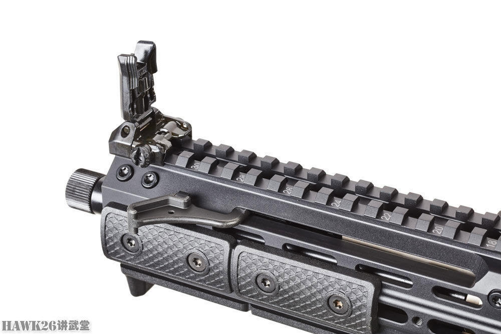 细品：LWRCI公司SMG-45 世界性能最佳.45 ACP口径冲锋枪