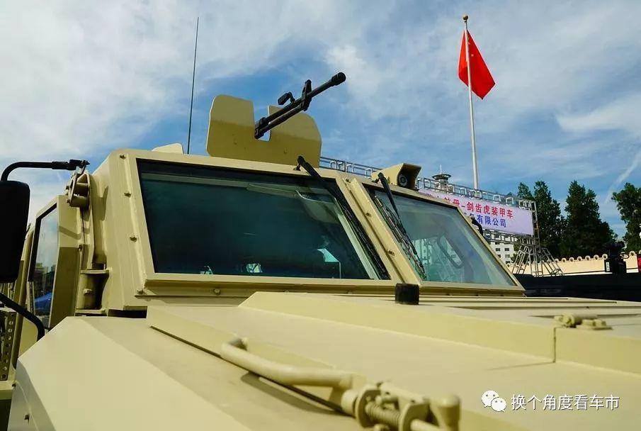 宋楠：研判中国重汽“虎威”型“防护运输”车技战术应用