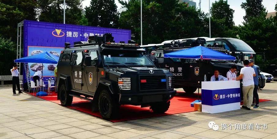宋楠：研判中国重汽“虎威”型“防护运输”车技战术应用
