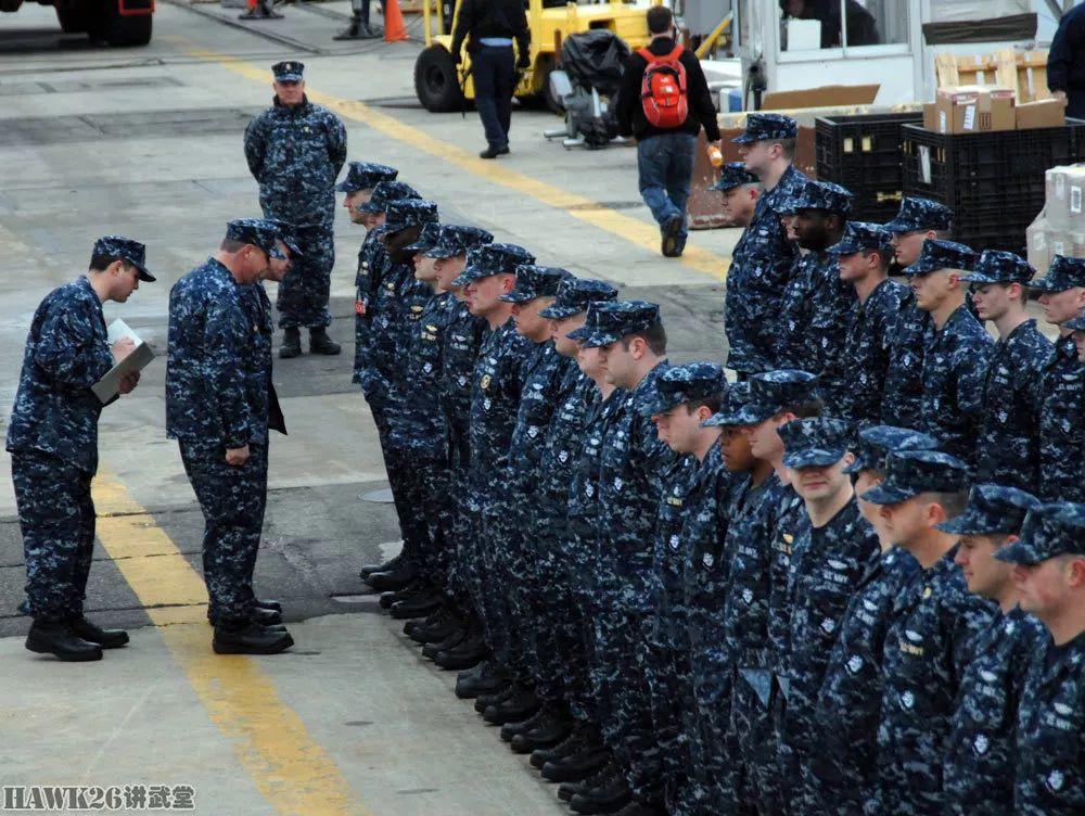 10月1日美军两种迷彩正式退役 UCP水泥套装终于成为了历史