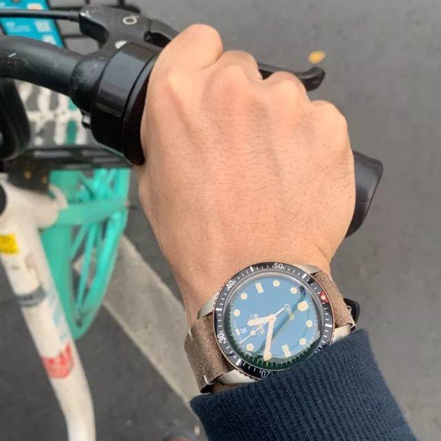 朋友拿了一块绿水鬼给我抵债，然后发现竟然是假的，什么水平？