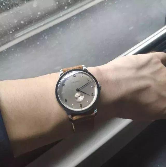 朋友拿了一块绿水鬼给我抵债，然后发现竟然是假的，什么水平？