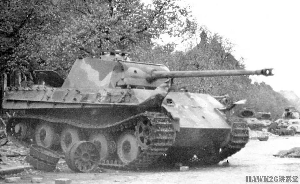 有图有真相：T-34坦克装“黑豹”负重轮？苏军维修部队神来之笔