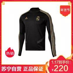 优衣库背心￥19，飞利浦耳机￥139，纽百伦运动鞋￥197