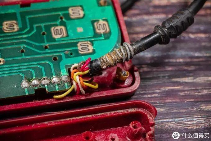 狂拆老旧红白机，我流着泪发现这些秘密…