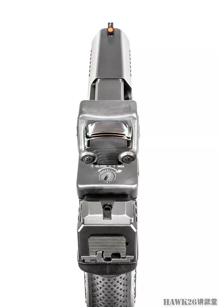 目标杂志编辑选择奖：CZ P-10S 可安装红点瞄准镜的微型手枪