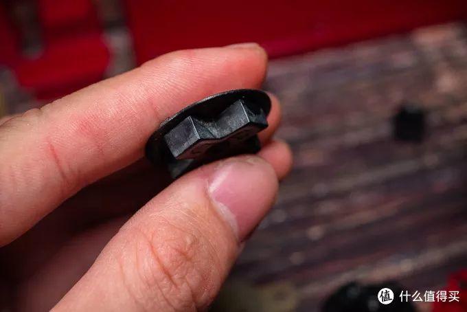 狂拆老旧红白机，我流着泪发现这些秘密…