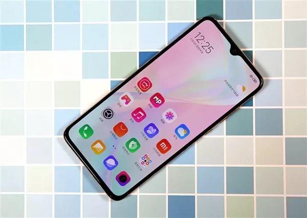 世界顶级台式机Mac Pro再升级/小米推出高性价比5G套餐