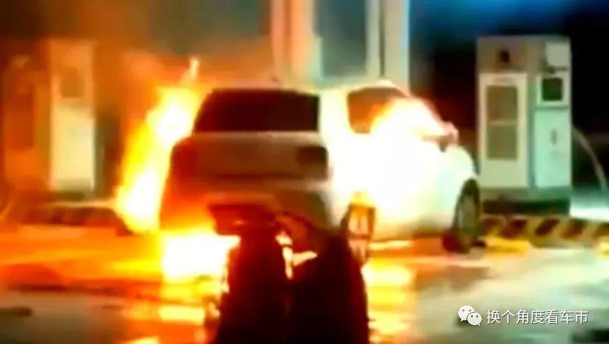 突发：德国保时捷首款电动汽车Taycan在北美首次爆炸