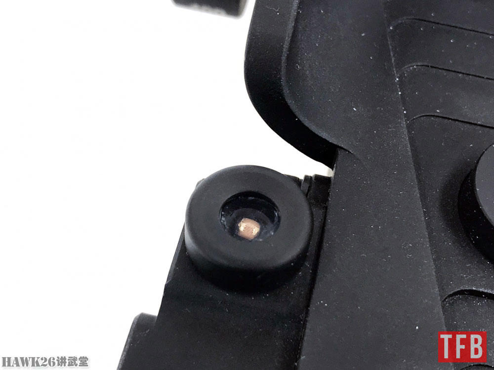 评测：韩国DI光学公司机枪用瞄准镜 巨大红点镜与倍率镜混搭组合