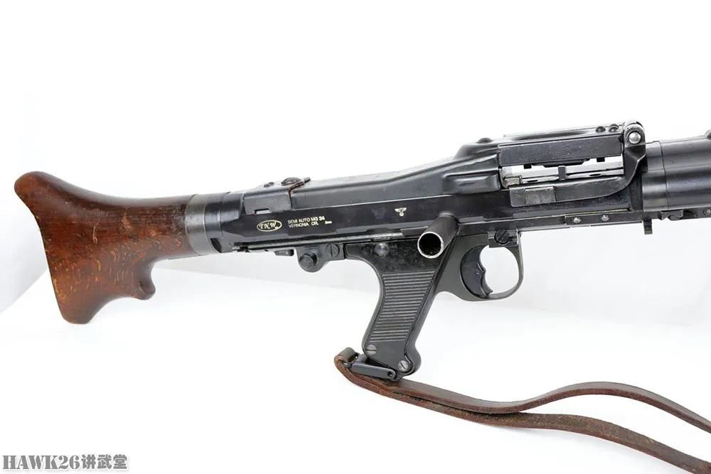 【拍卖行】美国二手枪店的重量级商品“德国电锯”MG34机枪被当成步枪卖