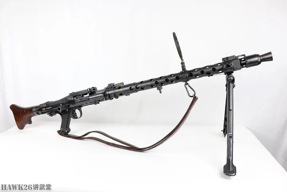 【拍卖行】美国二手枪店的重量级商品“德国电锯”MG34机枪被当成步枪卖