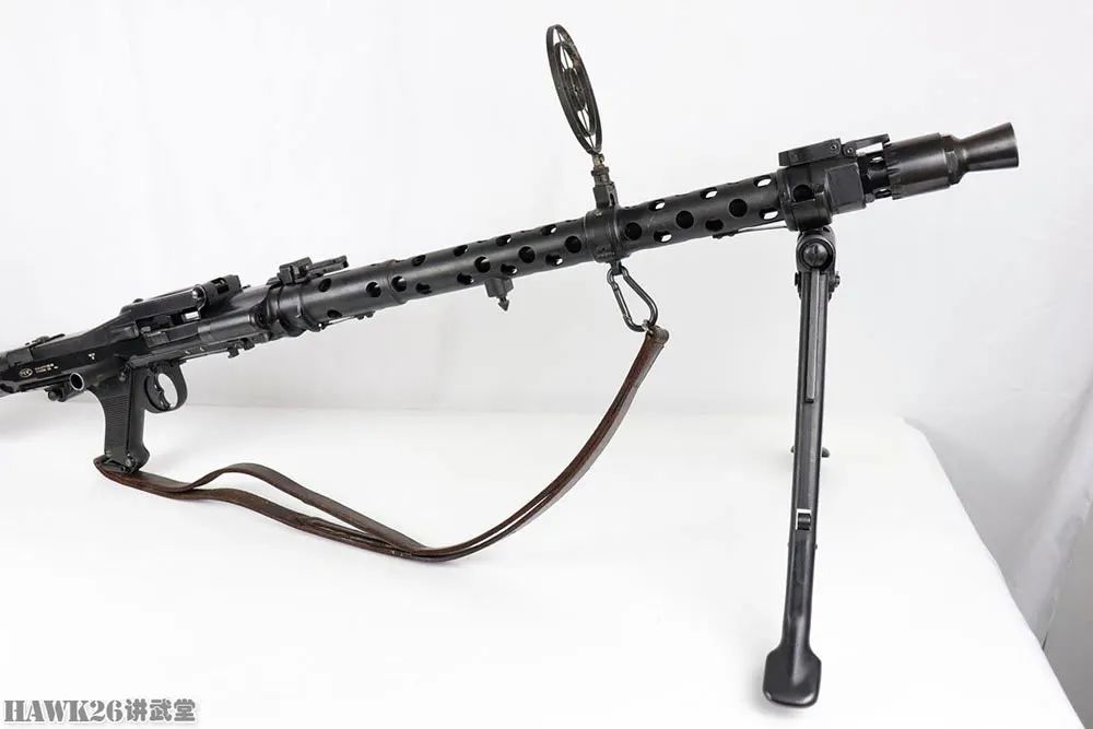 【拍卖行】美国二手枪店的重量级商品“德国电锯”MG34机枪被当成步枪卖