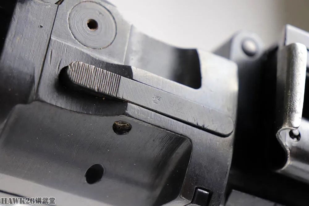 【拍卖行】美国二手枪店的重量级商品“德国电锯”MG34机枪被当成步枪卖