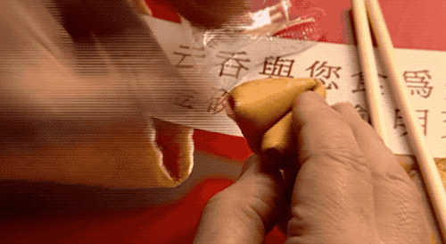 美剧里的「幸运饼干」，是怎么批量放进小纸条的？ | 有趣的制造