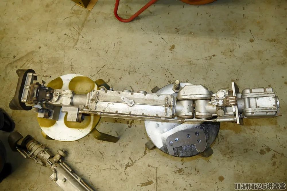 图说：T-62M坦克的瞄准镜什么样？难得机会展示精密设计与视野