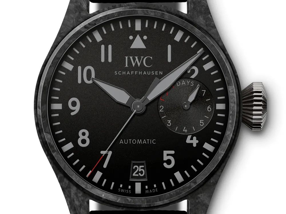 IWC万国推出全新黑“大飞”腕表