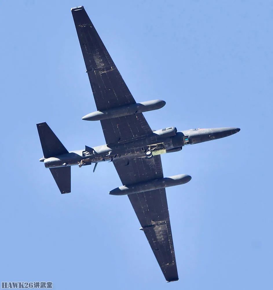 美军U-2高空侦察机被航空摄影师抓拍 暴露神秘的“全景摄像系统”