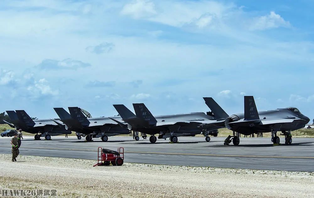 【图集】F-35现身野战机场 阿拉斯加战斗机中队赴关岛参加“游击战”