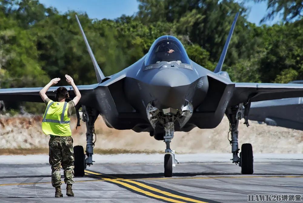【图集】F-35现身野战机场 阿拉斯加战斗机中队赴关岛参加“游击战”