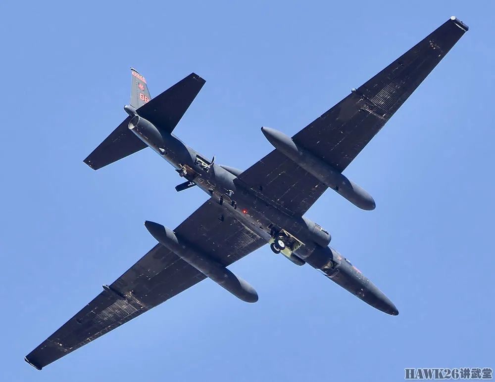 美军U-2高空侦察机被航空摄影师抓拍 暴露神秘的“全景摄像系统”