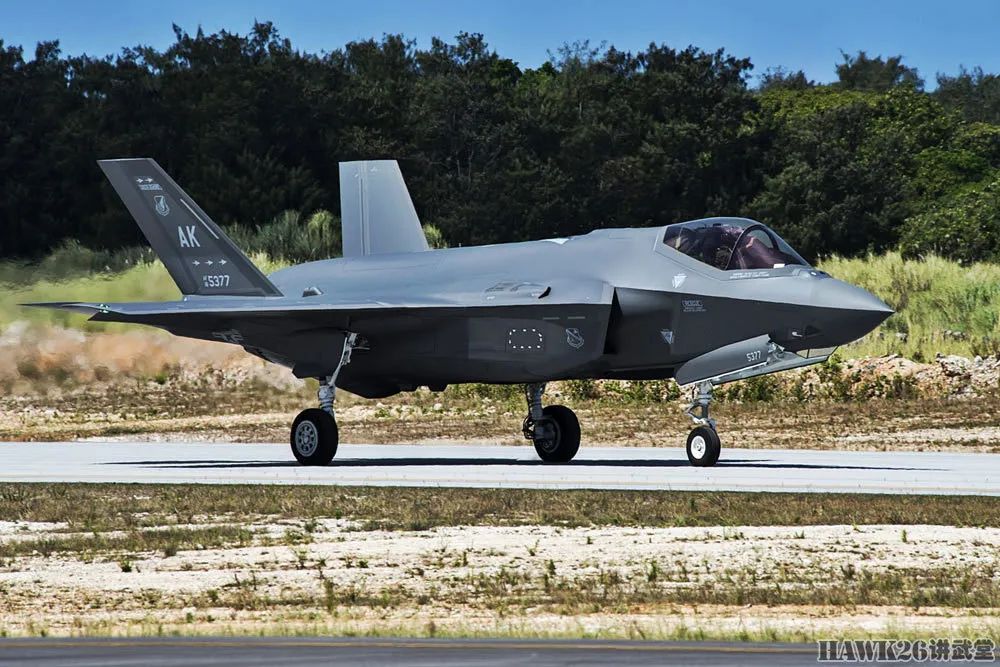【图集】F-35现身野战机场 阿拉斯加战斗机中队赴关岛参加“游击战”